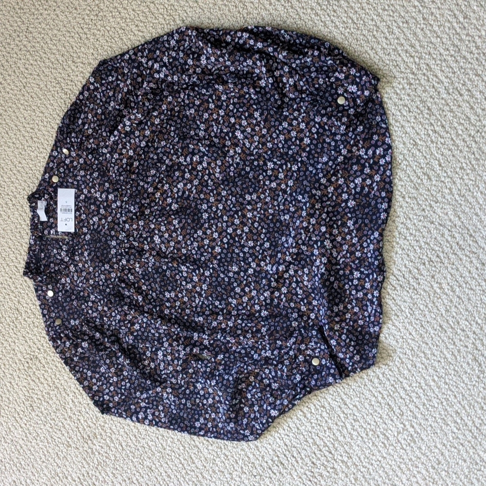 New with tag Loft flower printed blouse